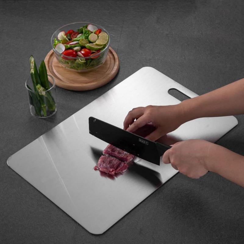 Tagliere in acciaio inossidabile resistente, tagliere antiaderente a doppia faccia in acciaio inox 304 (tagliere sottile e leggero 11,02 pollici x 15,35 pollici) leggero