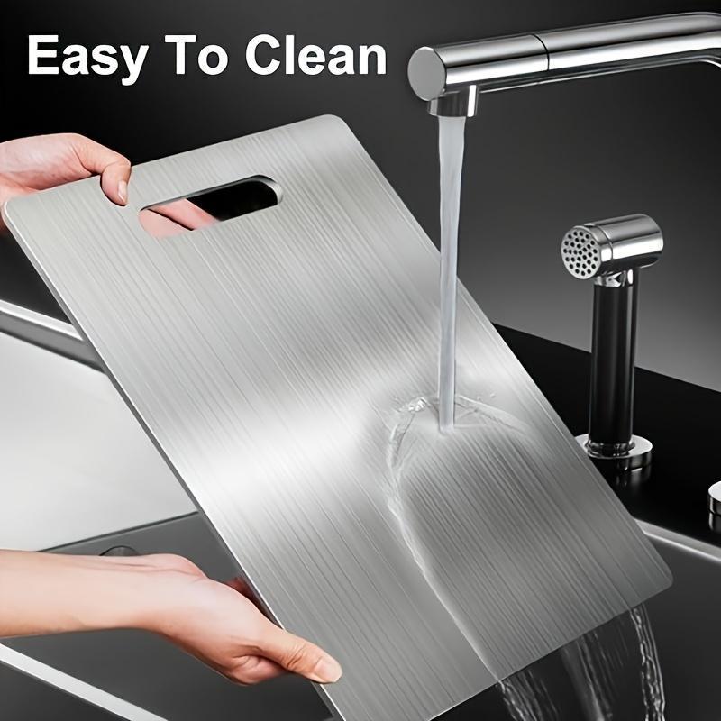 Tagliere in acciaio inossidabile resistente, tagliere antiaderente a doppia faccia in acciaio inox 304 (tagliere sottile e leggero 11,02 pollici x 15,35 pollici) leggero