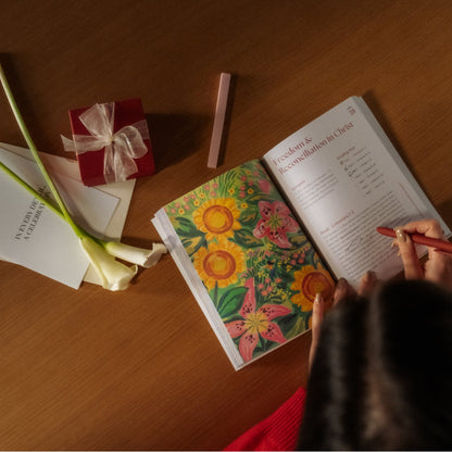 A Beautiful Year in the Bible: The 52-Week Bible Study for Women