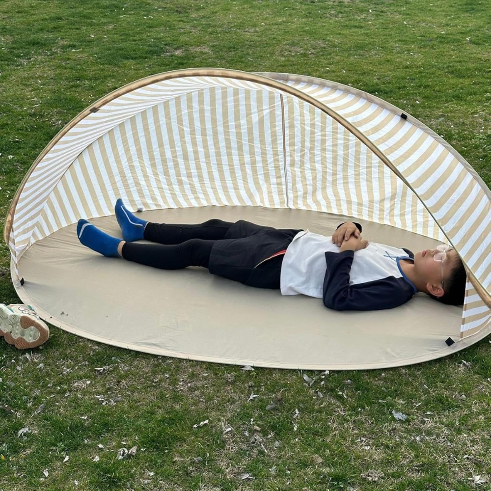 Foldable Beach Tent – Lightweight, Portable & Easy to Carry